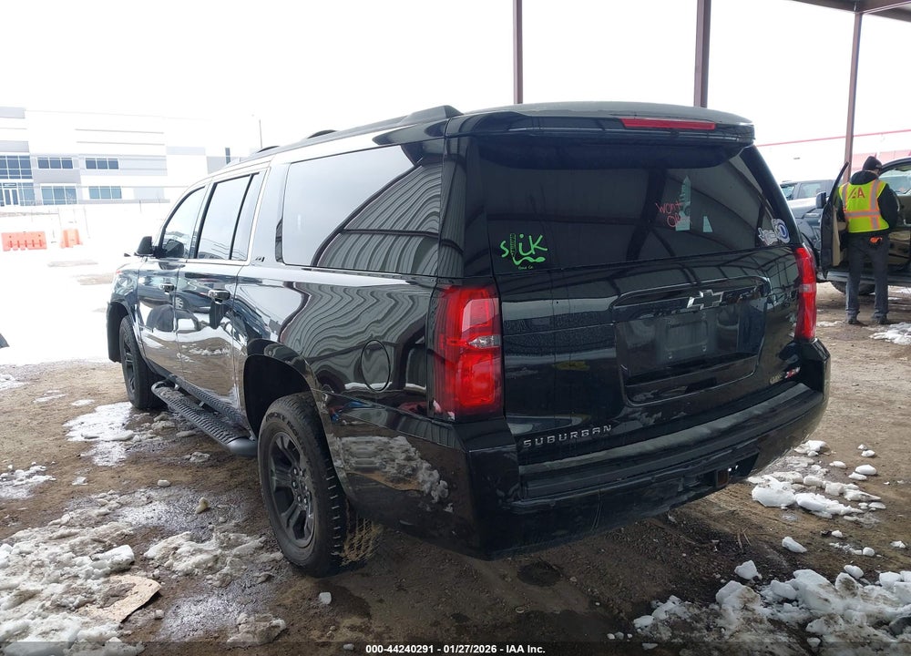 2017 CHEVROLET SUBURBAN LT VIN: 1GNSKHKC6HR318244