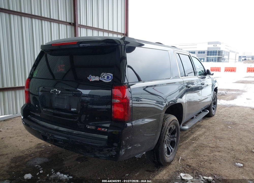 2017 CHEVROLET SUBURBAN LT VIN: 1GNSKHKC6HR318244