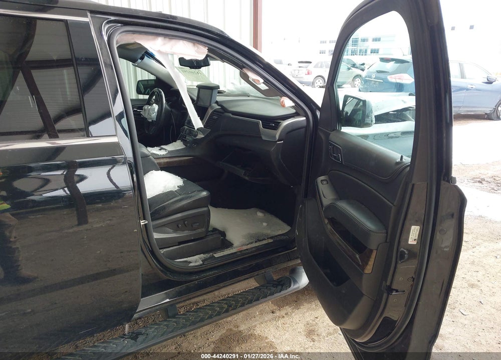 2017 CHEVROLET SUBURBAN LT VIN: 1GNSKHKC6HR318244