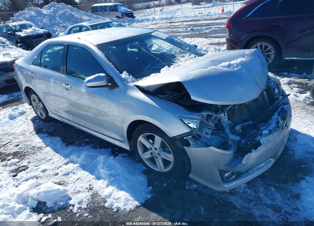 2014 TOYOTA CAMRY SE VIN: 4T1BF1FK8EU331538
