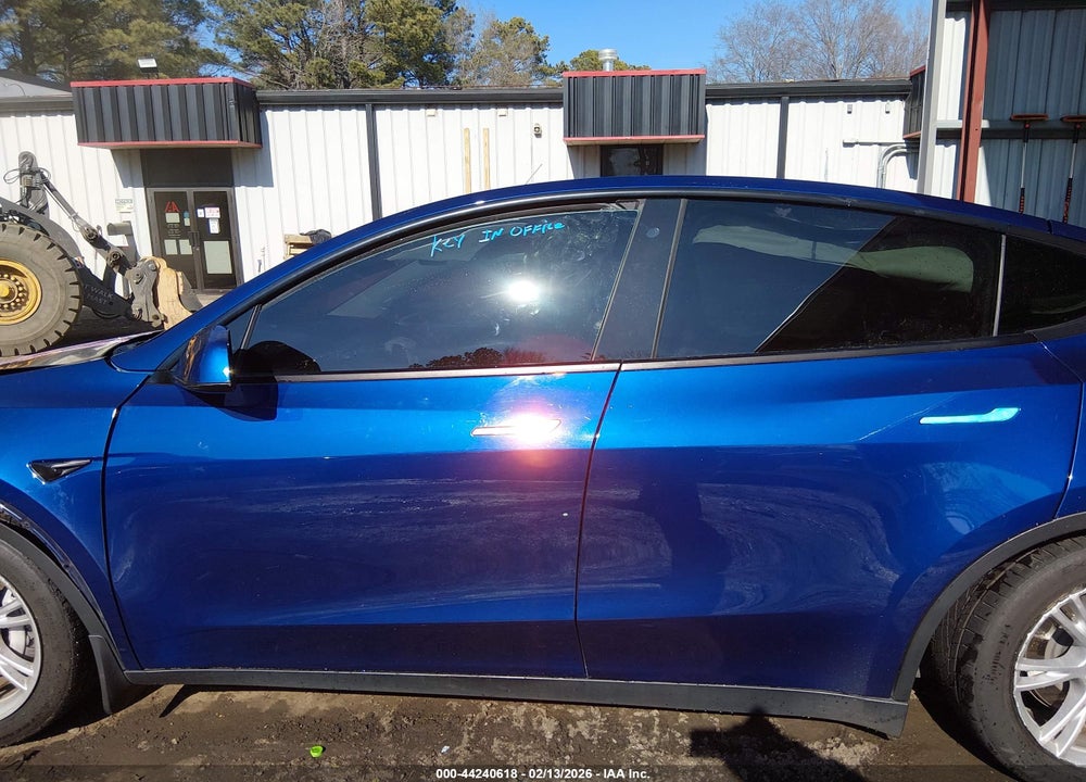 2020 TESLA MODEL Y LONG RANGE DUAL MOTOR ALL-WHEEL DRIVE VIN: 5YJYGDEE7LF031777