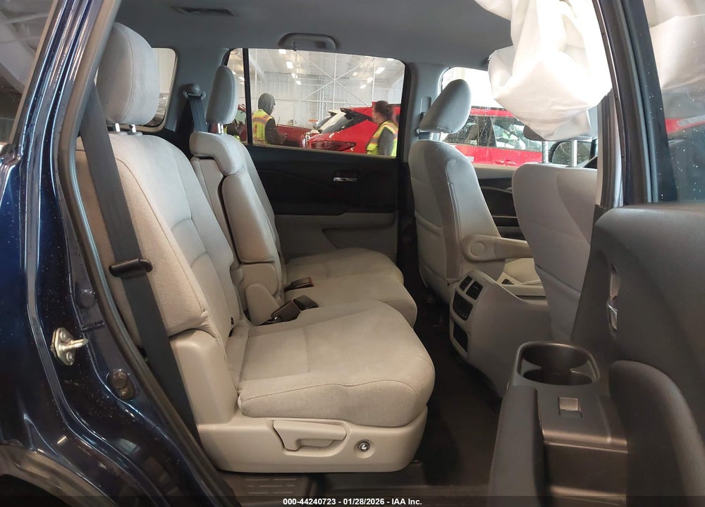 2020 HONDA PILOT 2WD EX VIN: 5FNYF5H33LB020553