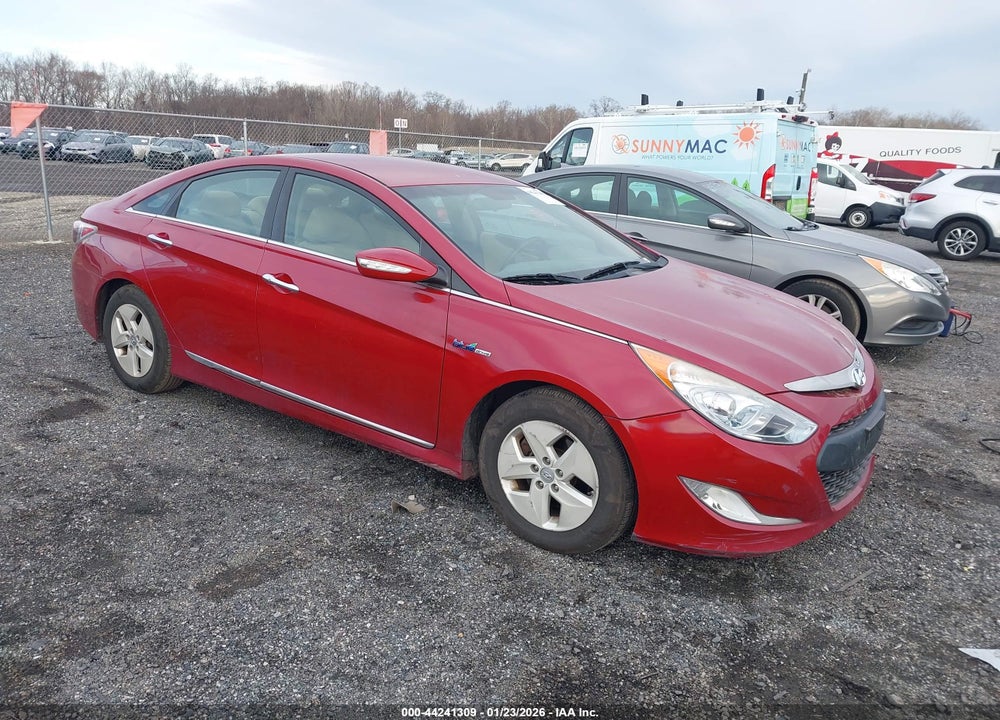 2011 HYUNDAI SONATA HYBRID VIN: KMHEC4A49BA016566