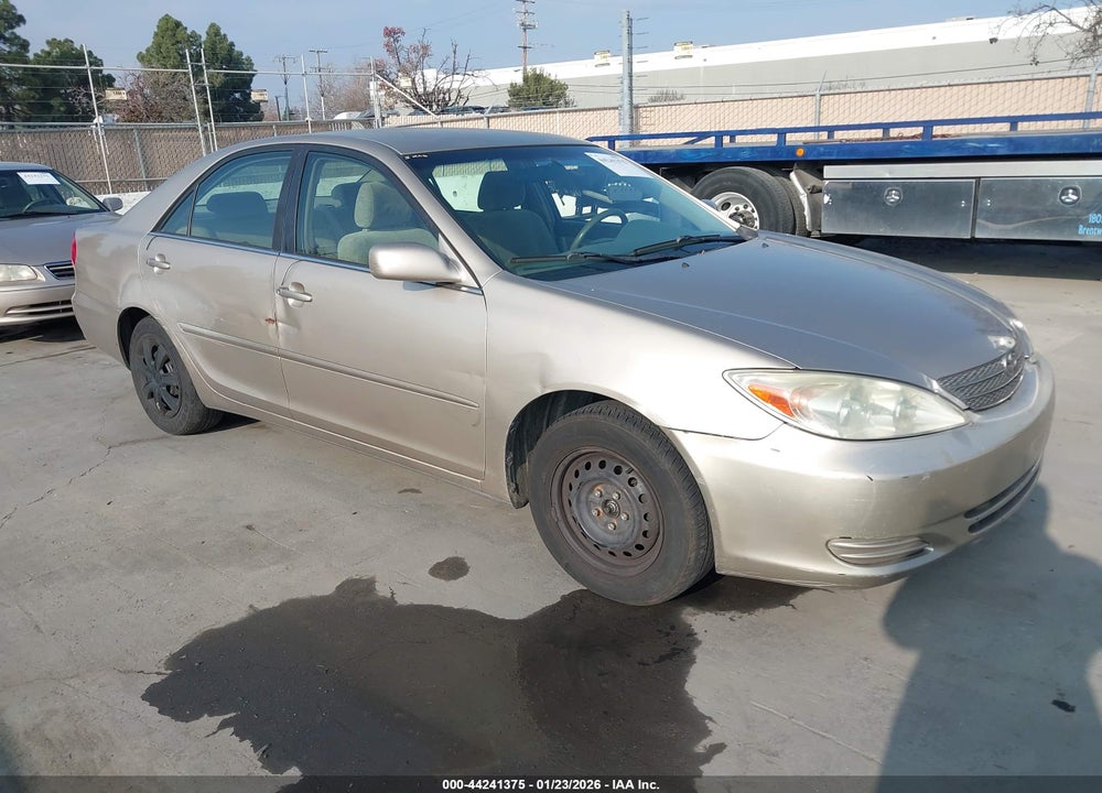 2002 TOYOTA CAMRY LE VIN: JTDBE32K320125619