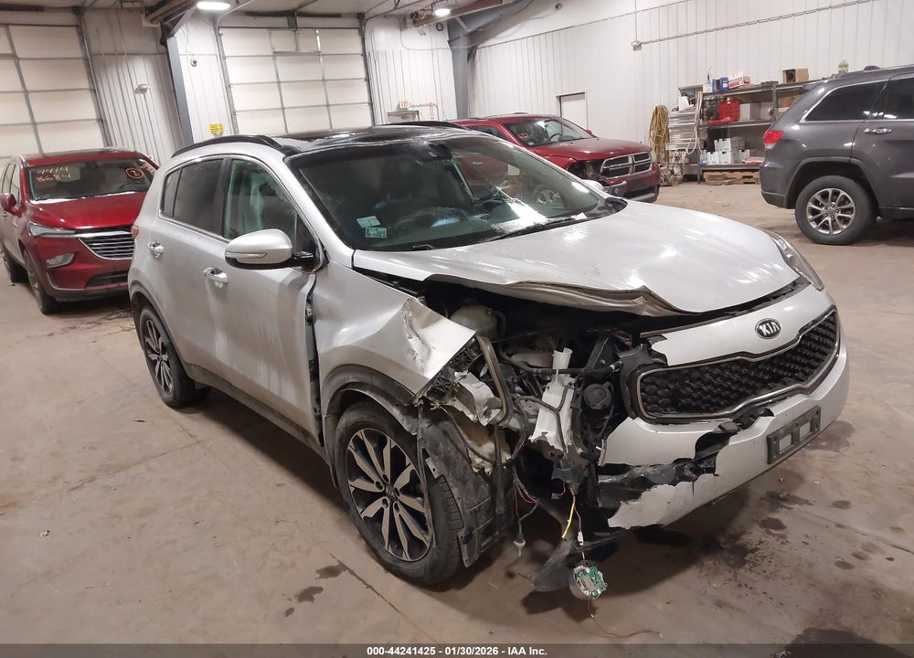 2018 KIA SPORTAGE EX VIN: KNDPNCACXJ7483094
