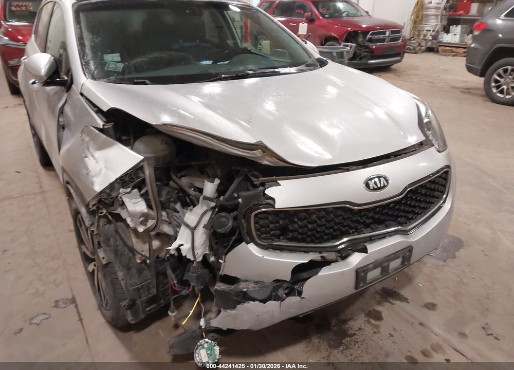 2018 KIA SPORTAGE EX VIN: KNDPNCACXJ7483094