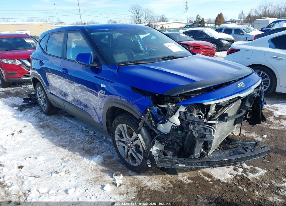2021 KIA SELTOS LX VIN: KNDEPCAA4M7173902