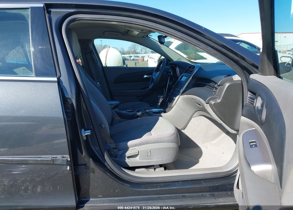 2015 CHEVROLET MALIBU LS VIN: 1G11B5SL0FF181828