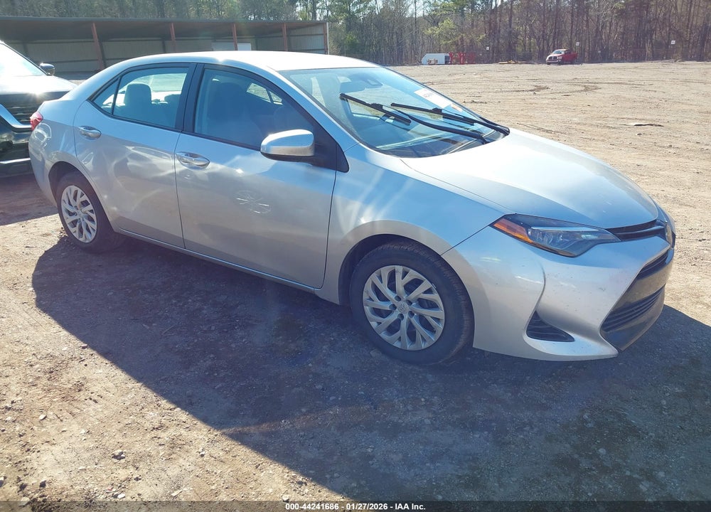 2017 TOYOTA COROLLA LE VIN: 5YFBURHE2HP668918