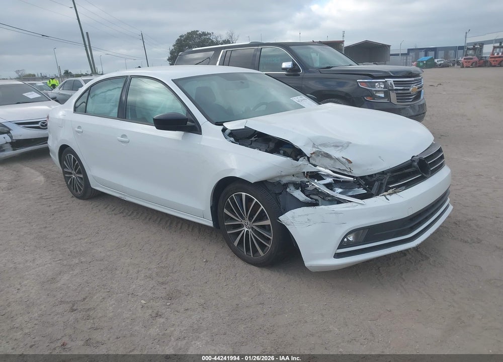 2015 VOLKSWAGEN JETTA 1.8T SPORT VIN: 3VWD17AJXFM408796