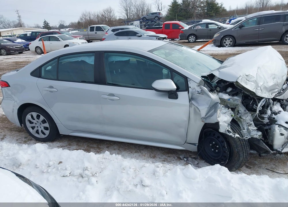 2022 TOYOTA COROLLA LE VIN: 5YFEPMAE9NP324970