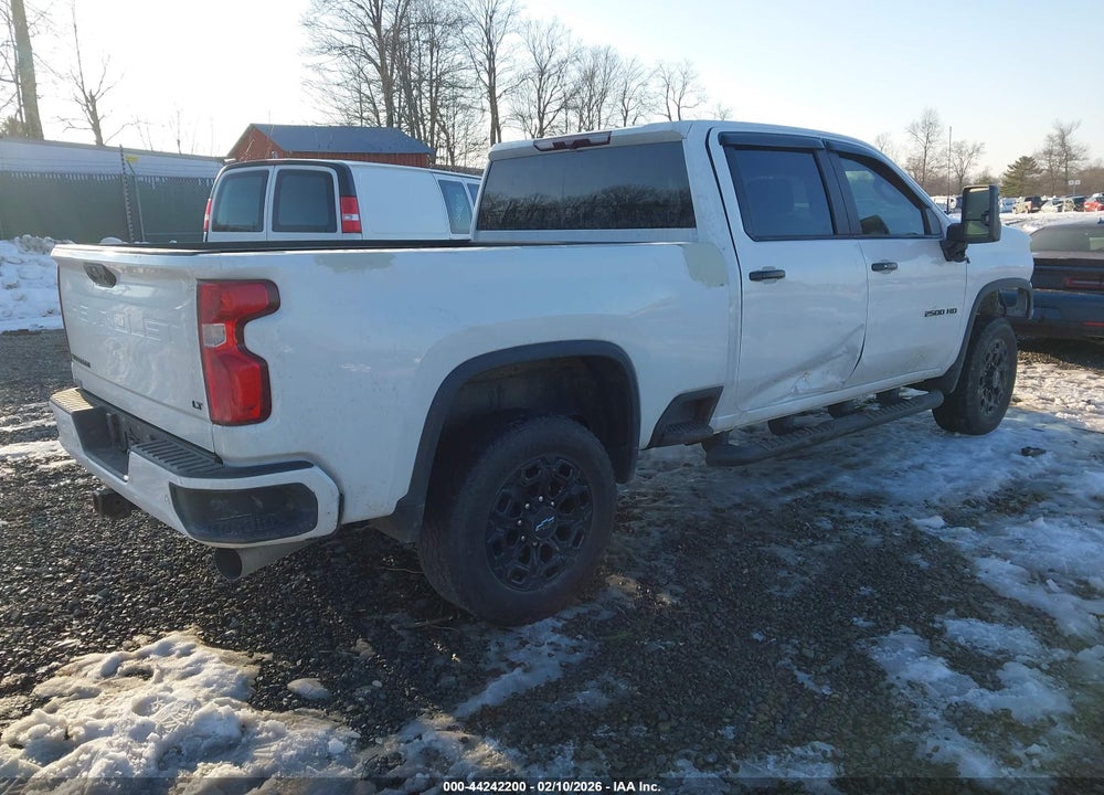 2024 CHEVROLET SILVERADO 2500HD 4WD  STANDARD BED LT VIN: 1GC4YNEY0RF199857