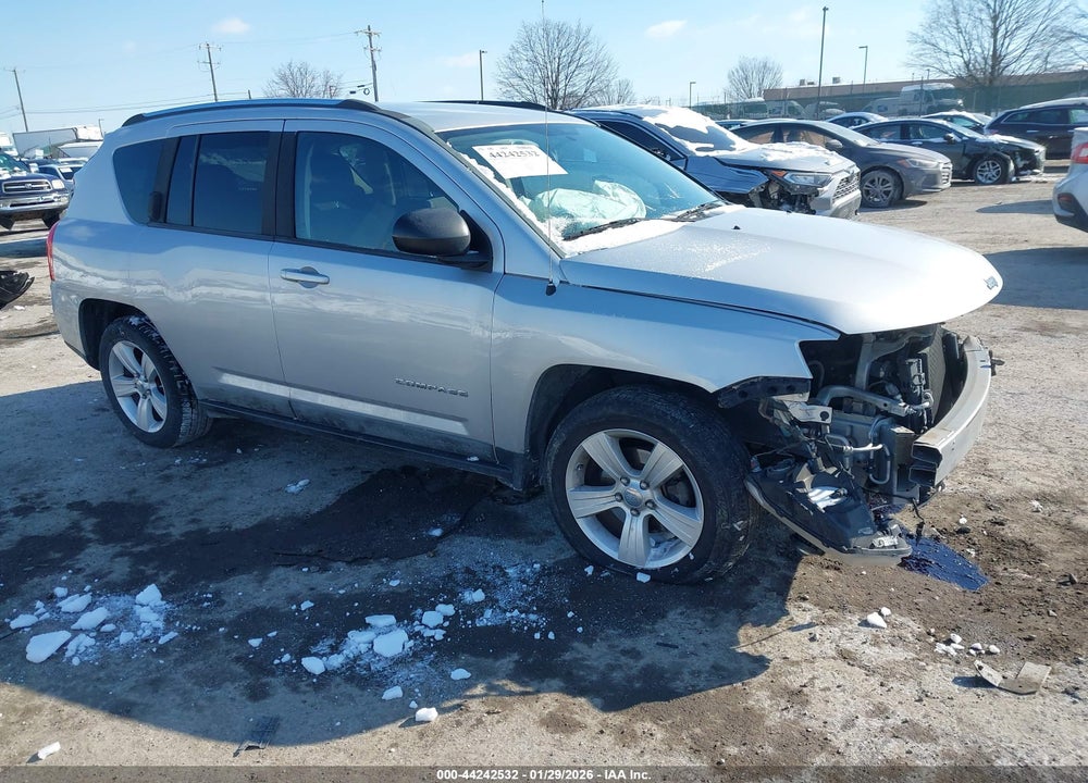 2011 JEEP COMPASS VIN: 1J4NF1FB8BD135624