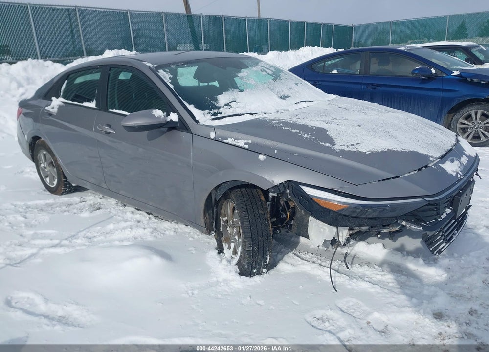 2024 HYUNDAI ELANTRA SE VIN: KMHLL4DGXRU667310
