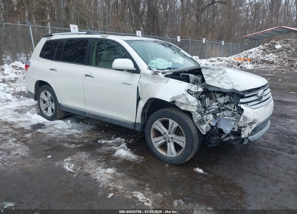 2013 TOYOTA HIGHLANDER LIMITED V6 VIN: 5TDYK3EH4DS122344