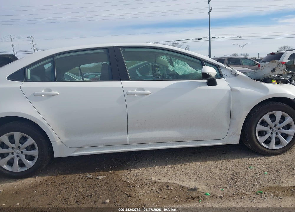 2024 TOYOTA COROLLA LE VIN: 5YFB4MDE5RP208758