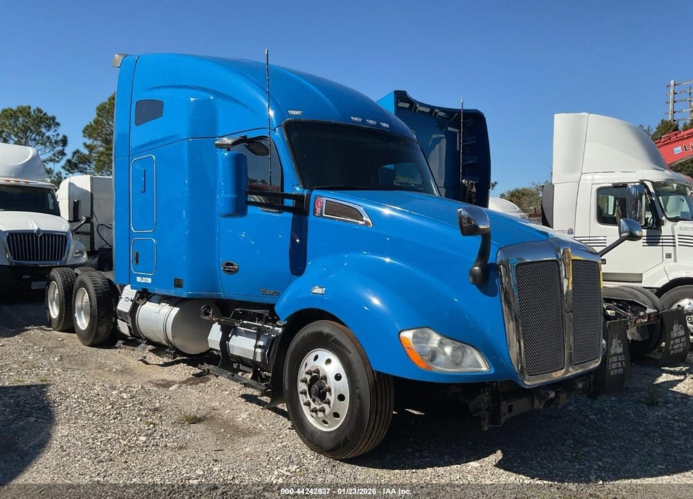 2020 KENWORTH T680 VIN: 1XKYDP9X3LJ317399