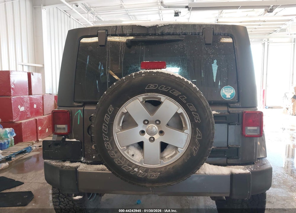 2017 JEEP WRANGLER UNLIMITED SAHARA VIN: 1C4HJWEG8HL649242