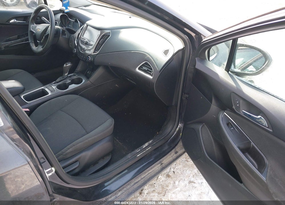 2017 CHEVROLET CRUZE LT AUTO VIN: 1G1BE5SM6H7240429