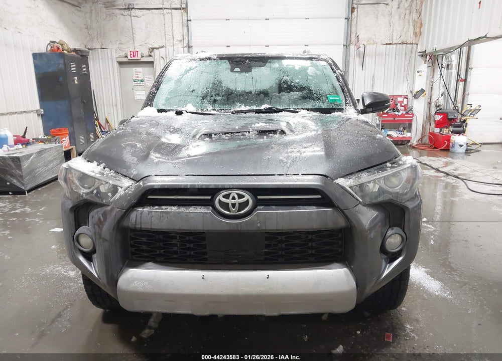 2020 TOYOTA 4RUNNER TRD OFF ROAD PREMIUM VIN: JTEBU5JRXL5834660