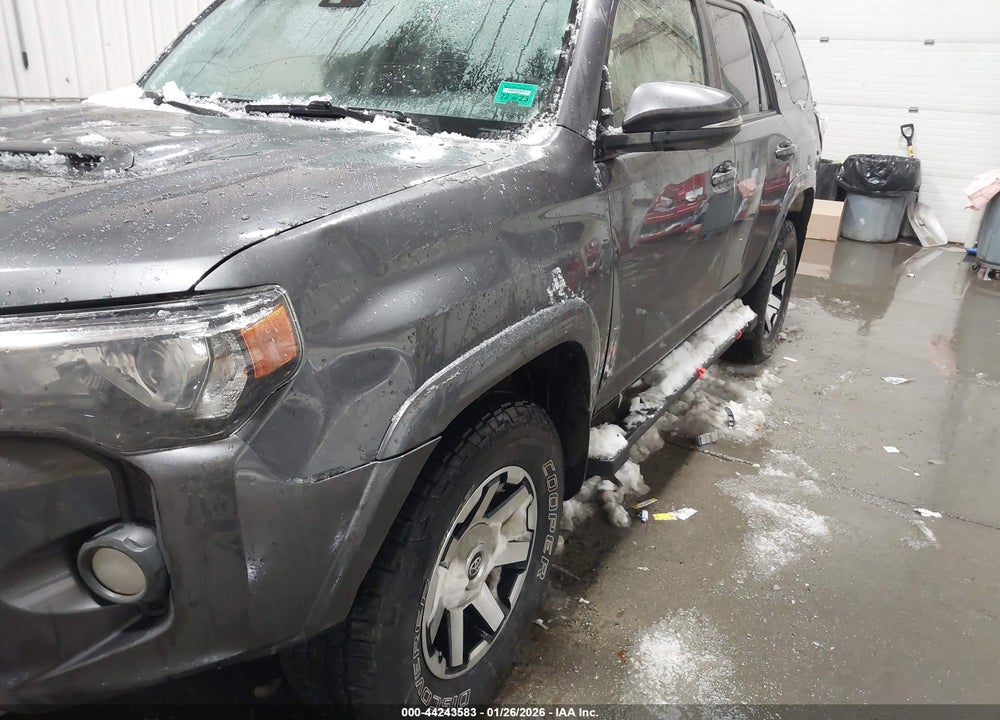 2020 TOYOTA 4RUNNER TRD OFF ROAD PREMIUM VIN: JTEBU5JRXL5834660