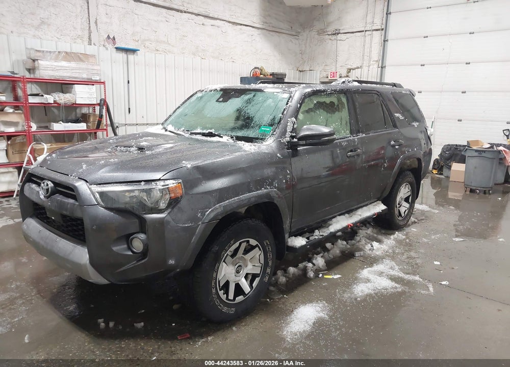 2020 TOYOTA 4RUNNER TRD OFF ROAD PREMIUM VIN: JTEBU5JRXL5834660