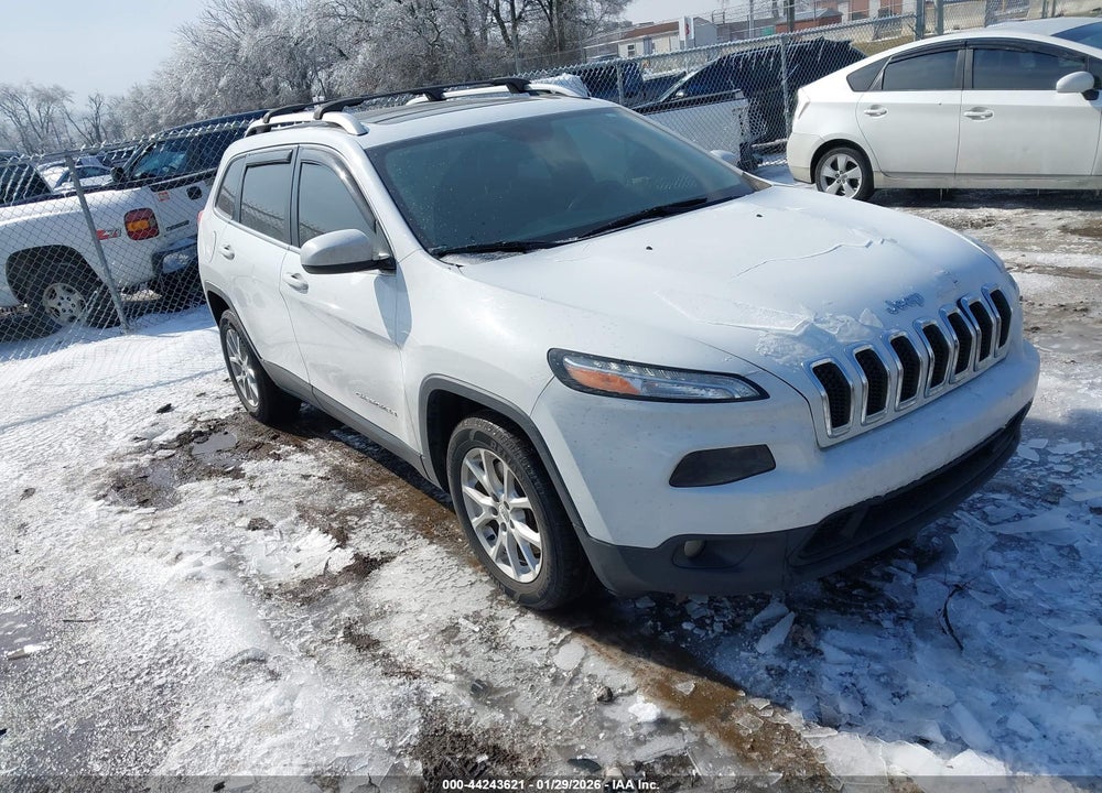 2017 JEEP CHEROKEE LATITUDE FWD VIN: 1C4PJLCB8HW645188