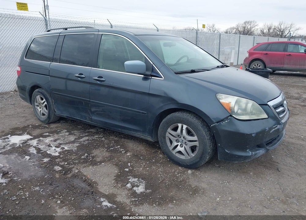 2005 HONDA ODYSSEY EX-L VIN: 5FNRL38625B047273