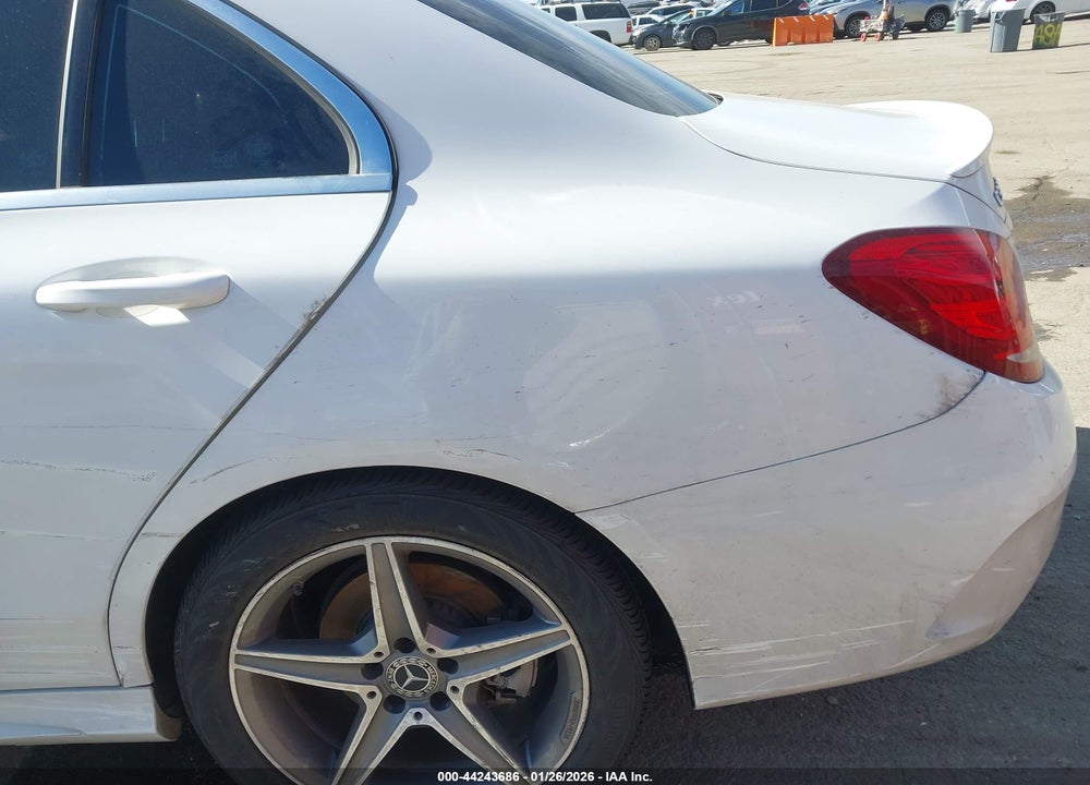 2018 MERCEDES-BENZ C 300 VIN: 55SWF4JB8JU257358