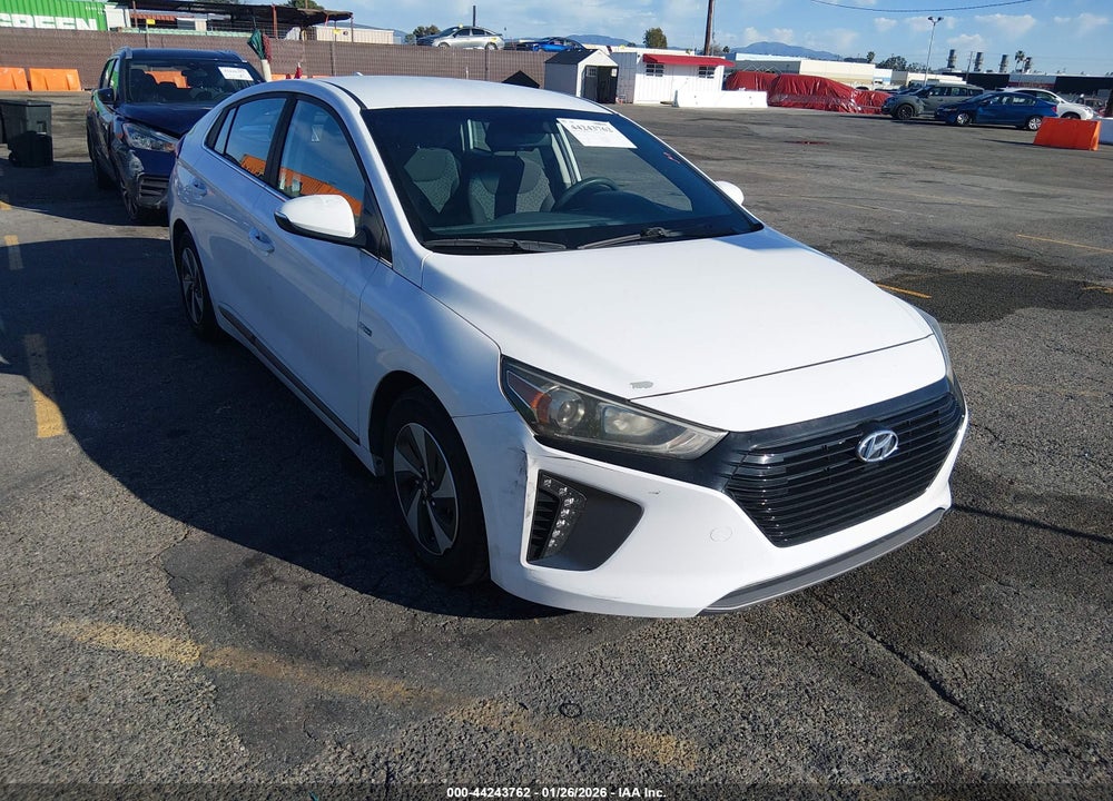 2017 HYUNDAI IONIQ HYBRID SEL VIN: KMHC75LC8HU031654