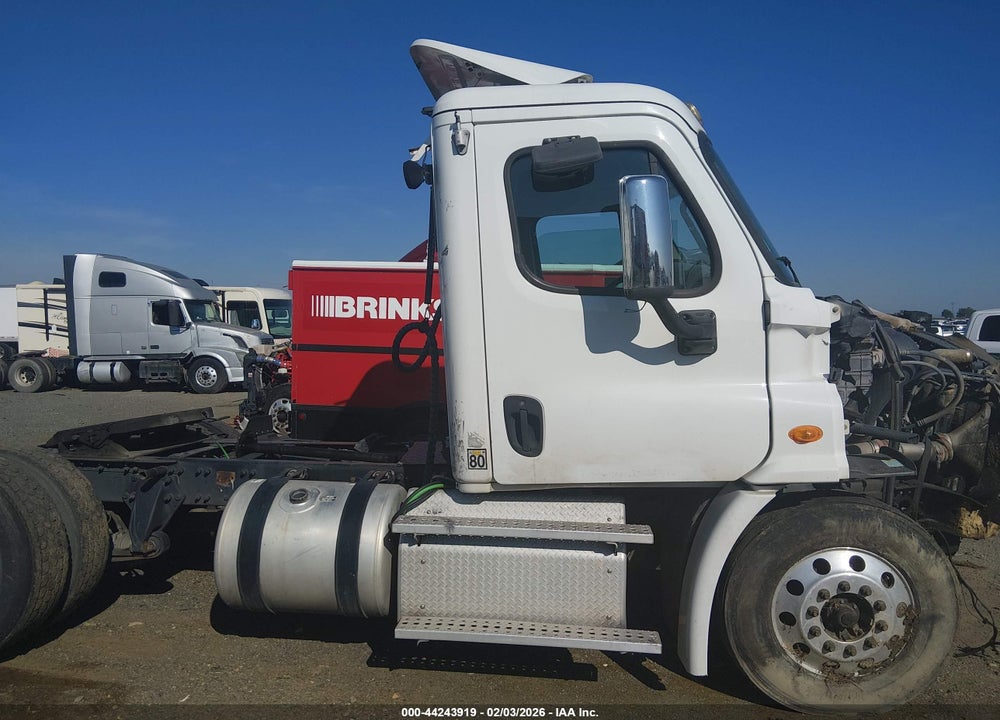 2013 FREIGHTLINER CASCADIA 113 VIN: 1FUBGADV7DLBW3373