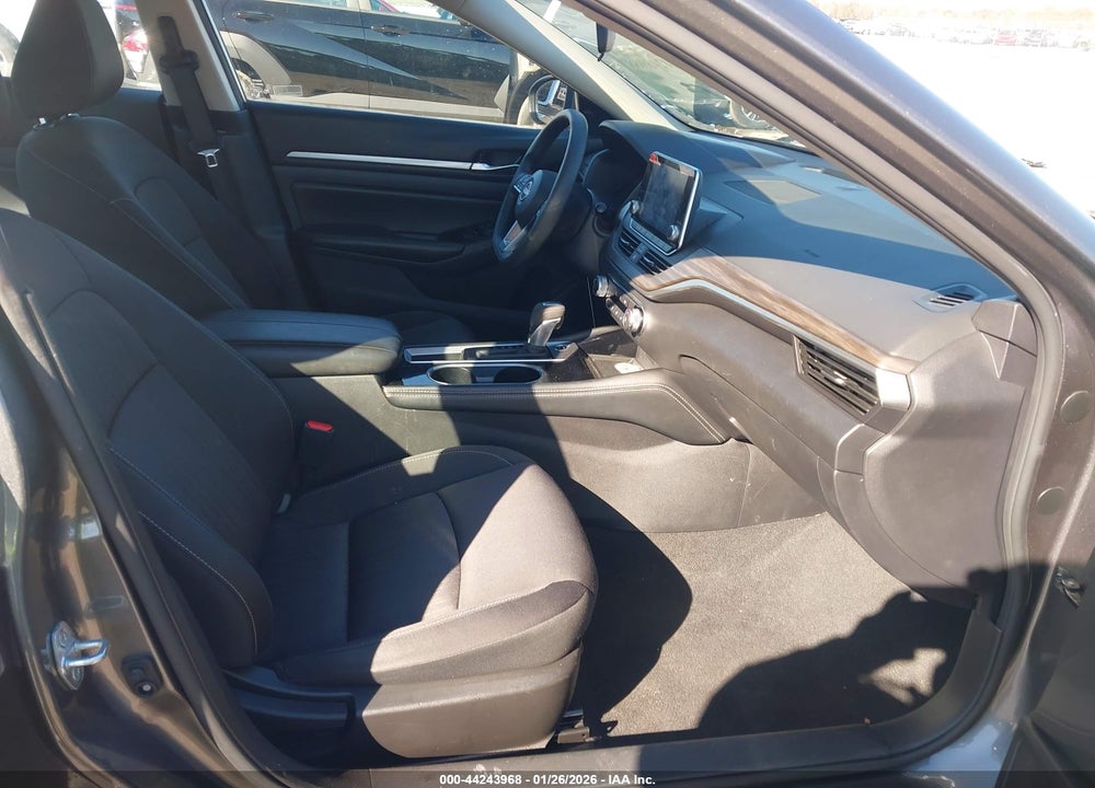 2023 NISSAN ALTIMA SV FWD VIN: 1N4BL4DV6PN376573