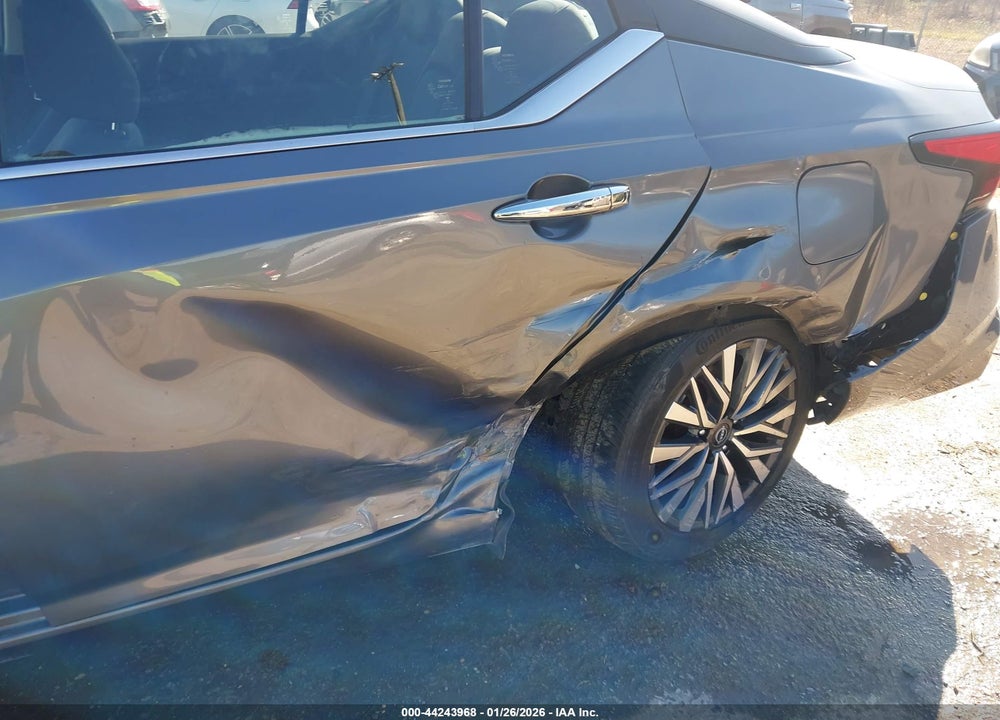 2023 NISSAN ALTIMA SV FWD VIN: 1N4BL4DV6PN376573