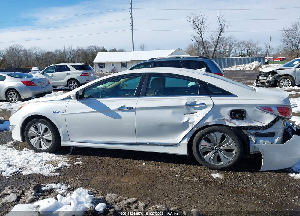 2014 HYUNDAI SONATA HYBRID LIMITED VIN: KMHEC4A48EA112211