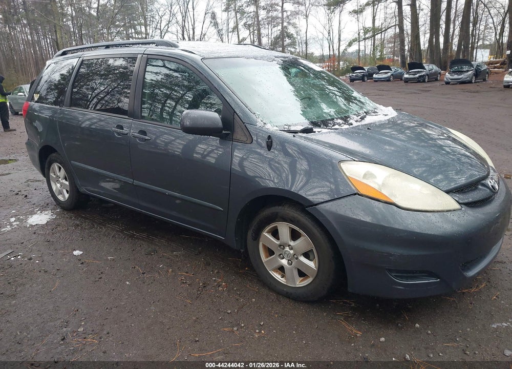 2008 TOYOTA SIENNA XLE VIN: 5TDZK22C48S214227