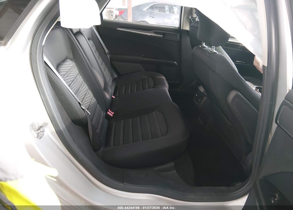 2016 FORD FUSION SE VIN: 3FA6P0H71GR382496