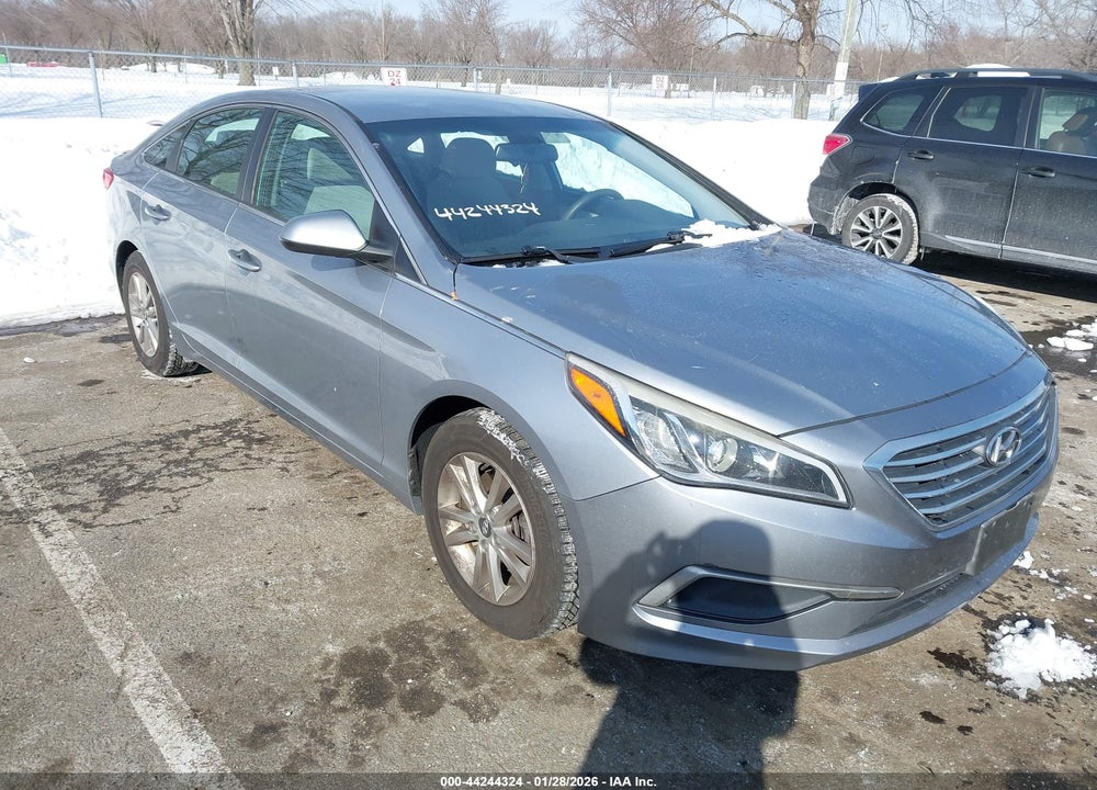 2016 HYUNDAI SONATA SE VIN: 5NPE24AF4GH271165