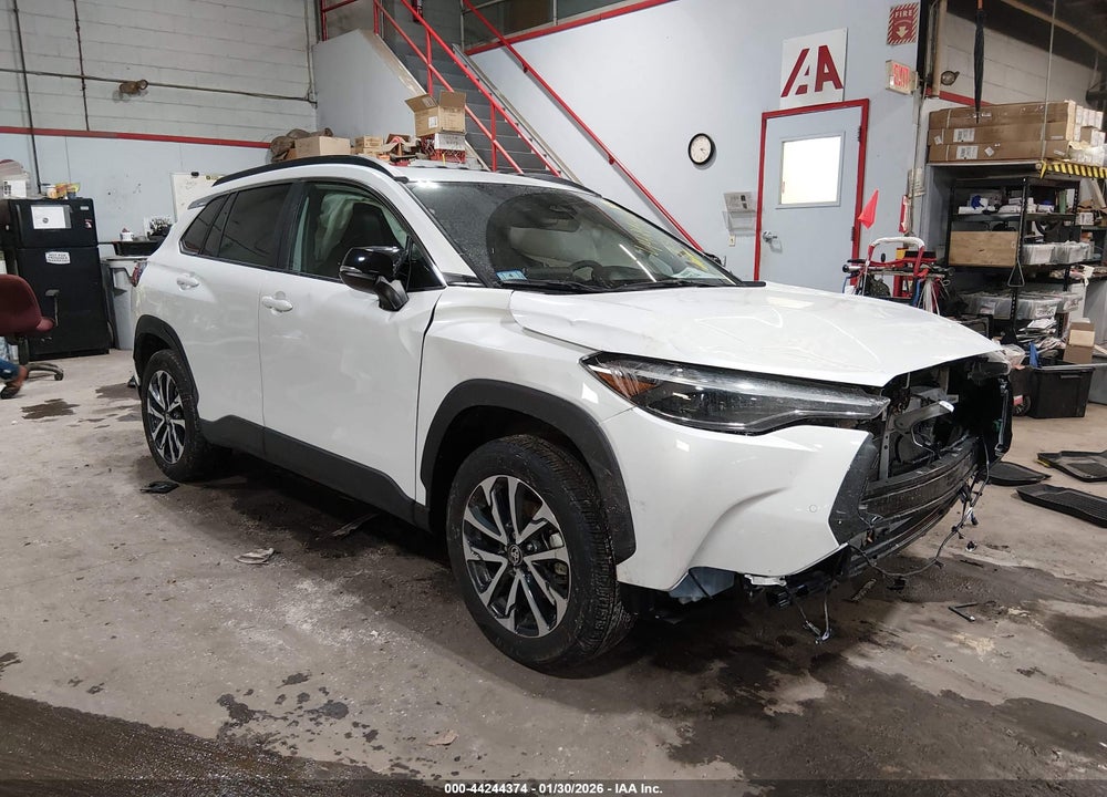 2025 TOYOTA COROLLA CROSS XLE VIN: 7MUDAABG8SV131441