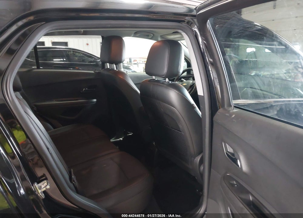 2020 CHEVROLET TRAX AWD LT VIN: KL7CJPSB6LB092237