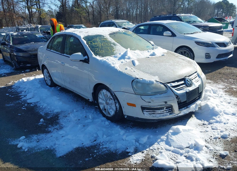2010 VOLKSWAGEN JETTA LIMITED EDITION VIN: 3VWRZ7AJ8AM139091