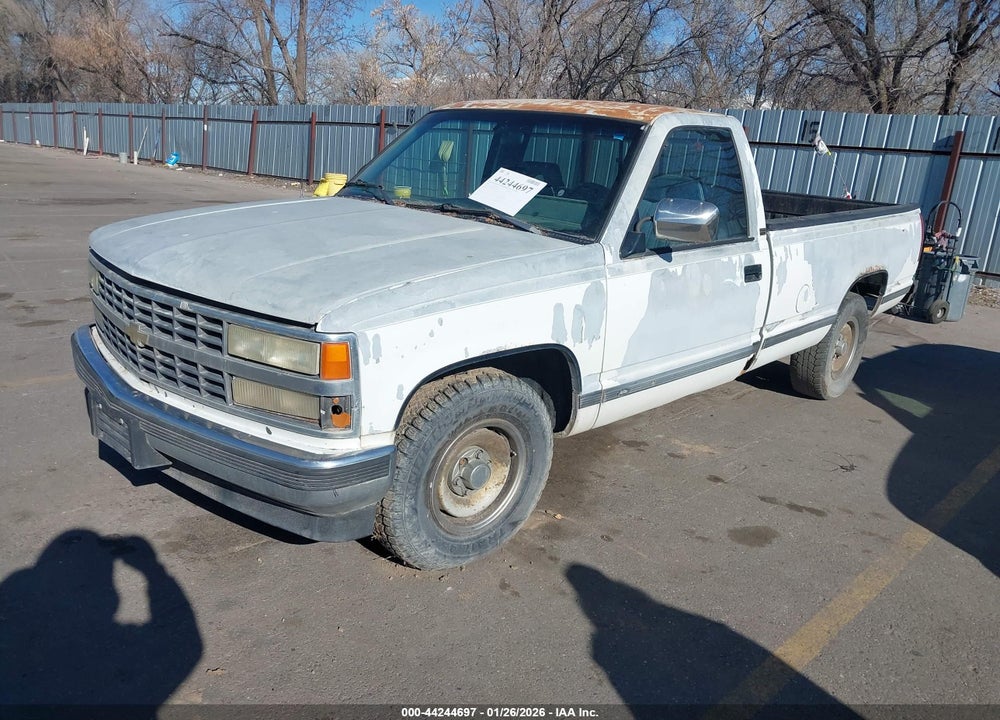 1992 CHEVROLET GMT-400 C2500 VIN: 1GCFC24K5NE126048