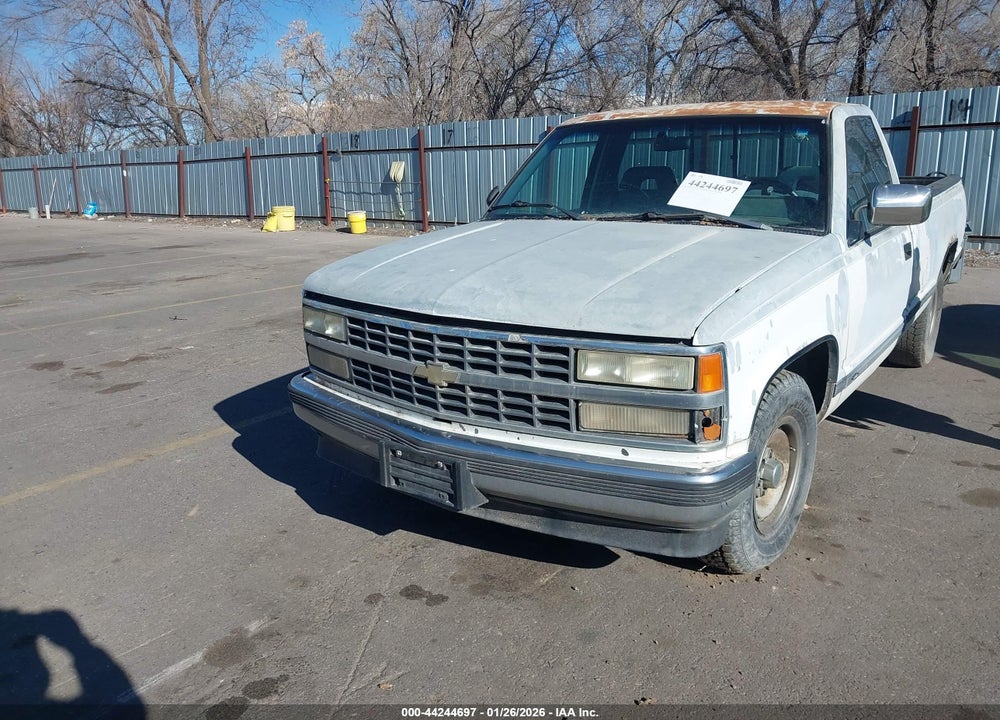 1992 CHEVROLET GMT-400 C2500 VIN: 1GCFC24K5NE126048