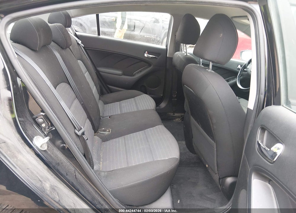 2018 KIA FORTE S VIN: 3KPFL4A78JE191597