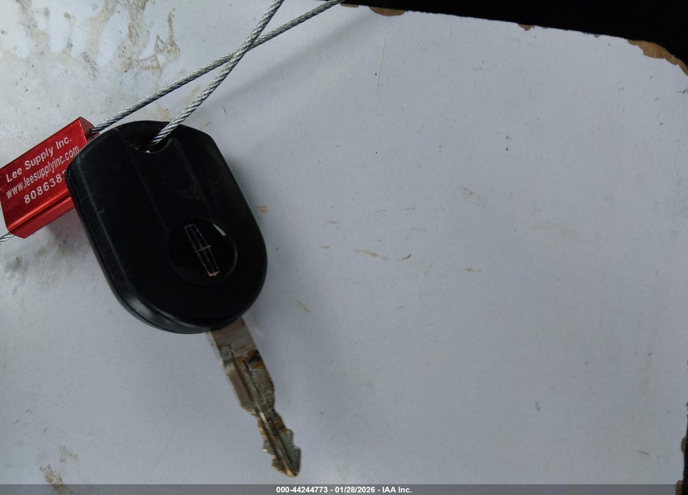 2009 LINCOLN MKZ VIN: 3LNHM26T19R614665