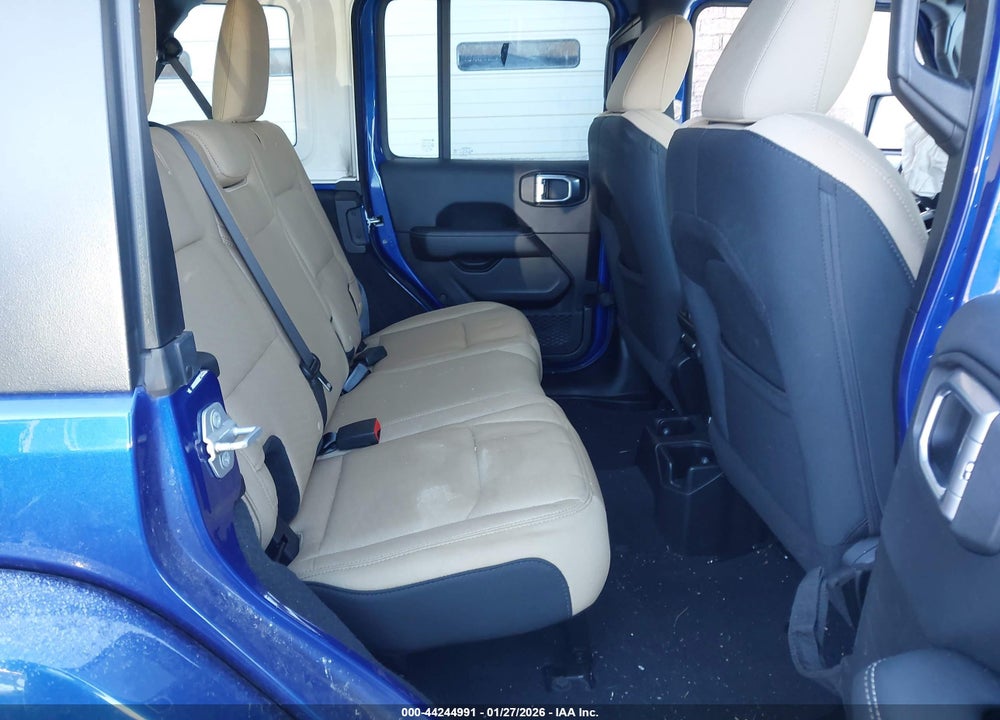 2019 JEEP WRANGLER UNLIMITED SAHARA 4X4 VIN: 1C4HJXEN6KW501830
