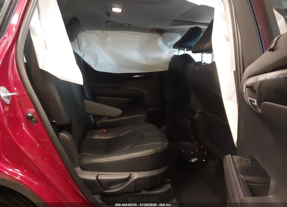 2026 TOYOTA HIGHLANDER HYBRID VIN: 5TDKBRCH1TS698032