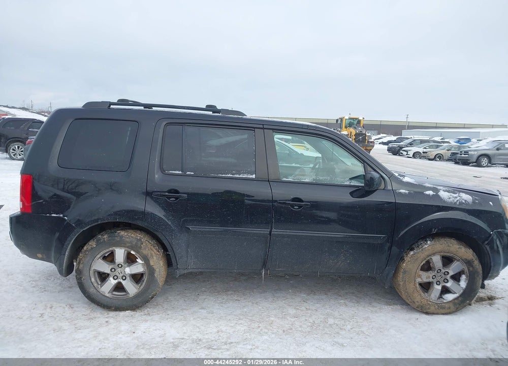 2009 HONDA PILOT EX-L VIN: 5FNYF48679B054430