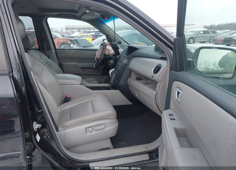2009 HONDA PILOT EX-L VIN: 5FNYF48679B054430