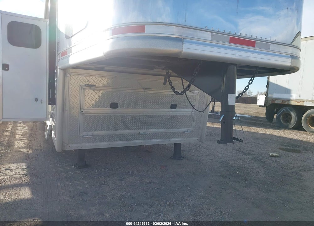 2024 LAKOTA BH8516TSR  HORSE TRAILER VIN: 58JGB5K34R1000642