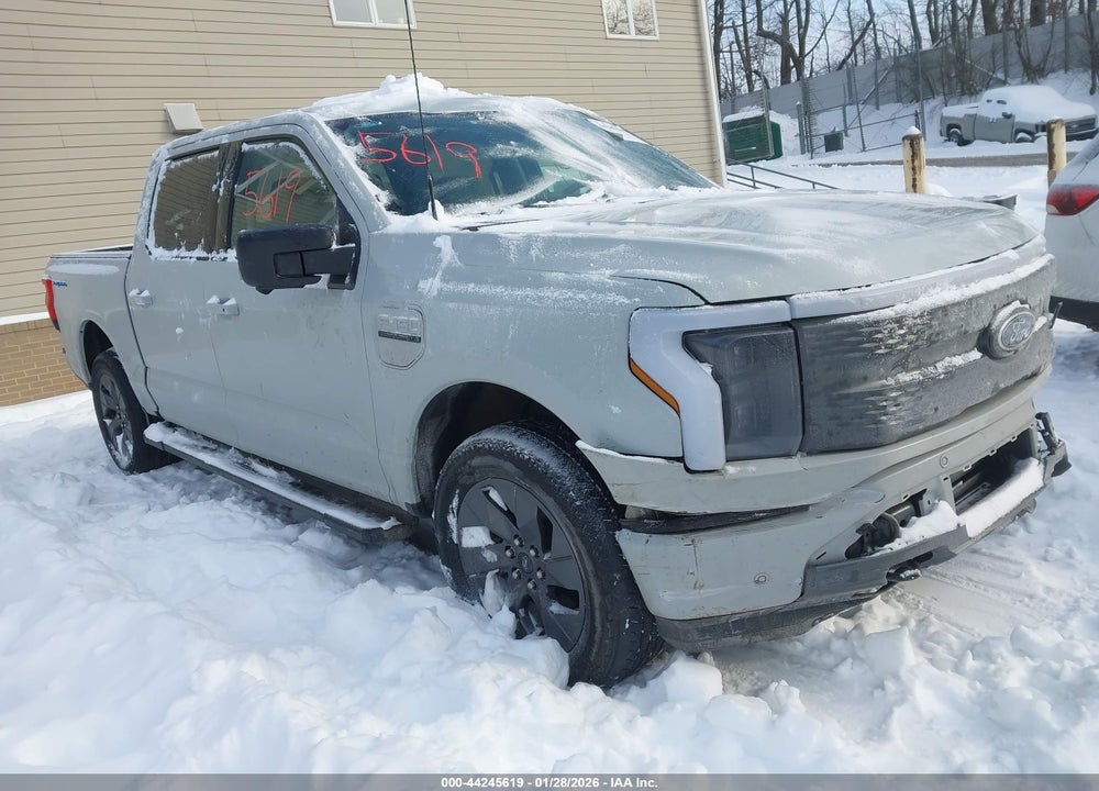 2023 FORD F-150 LIGHTNING XLT VIN: 1FTVW1EV8PWG35120